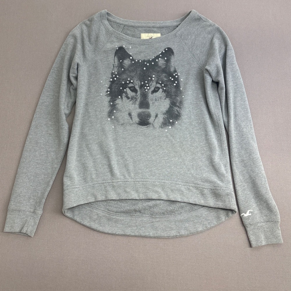 Hollister Gray Wolf Sequin Graphic Sweatshirt Womens Medium High Low Pullover